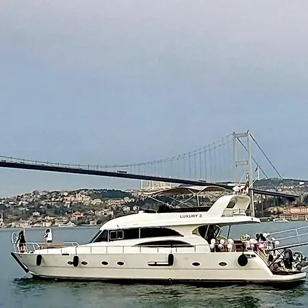 船上ホテル Luxury Yachts *