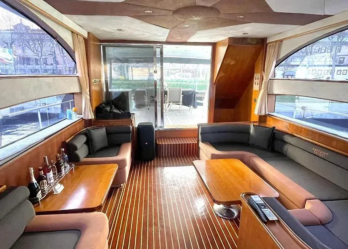 Luxury Yachts Isztambul